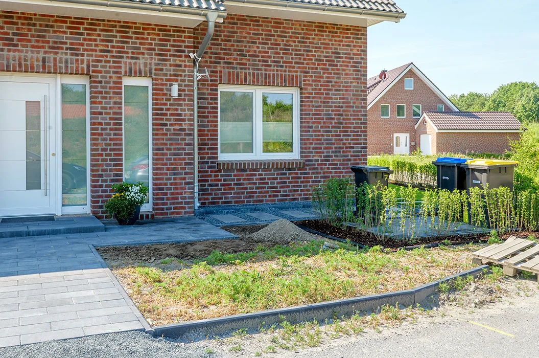 Neuer Weg zum Hauseingang, Senden