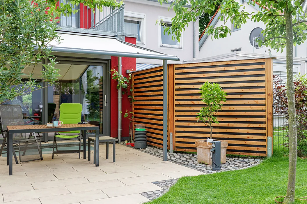 Fertige Terrasse mit Sichtschutzwand, Münster